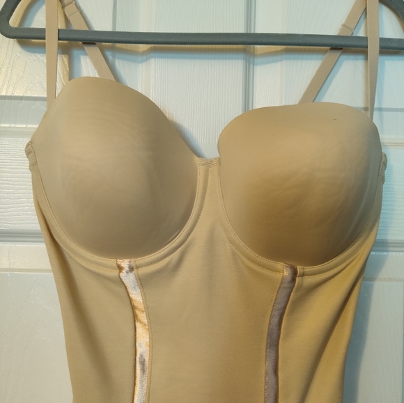 Shapewear Bodysuit - Removable/Convertible Straps - Size 38D - Picture 2 of 12
